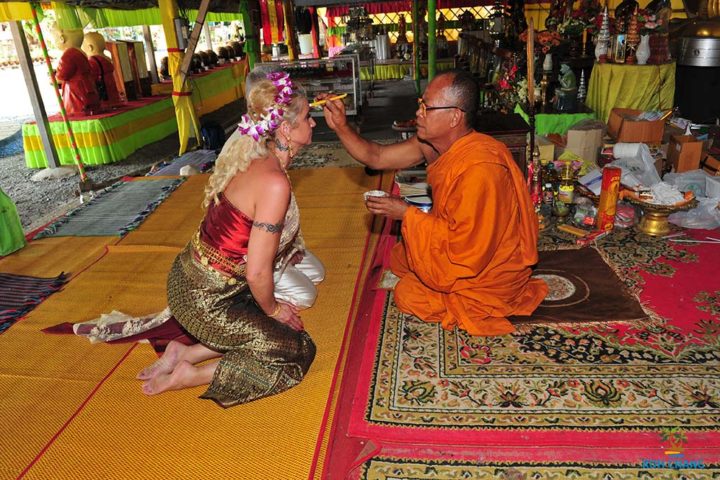 koh-chang-erleben-hochzeit-ehe-heiraten-thailand-mönch-kloster-tempel