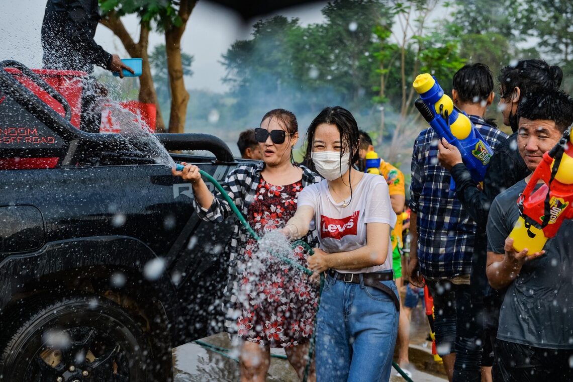 Songkran koh chang thailand